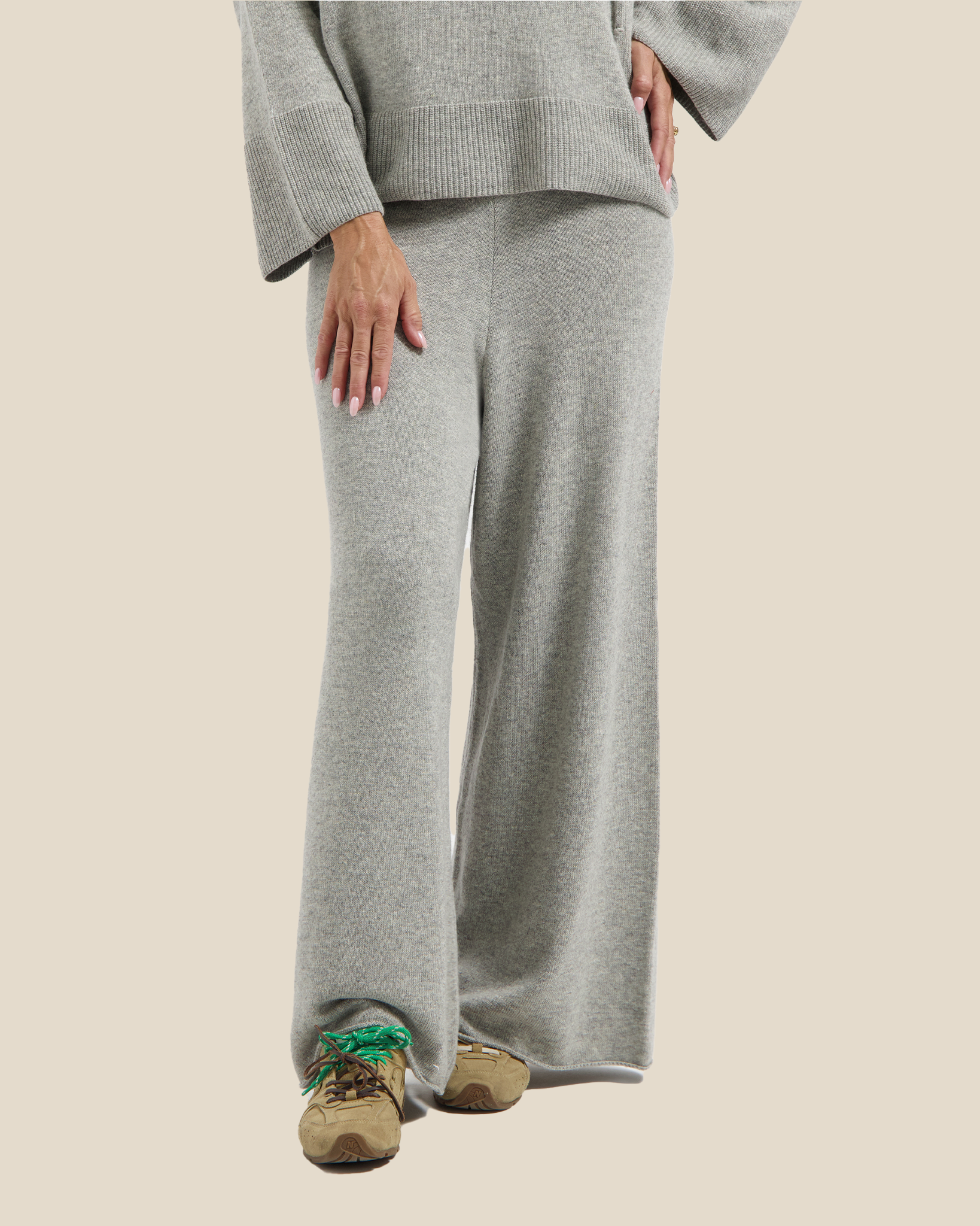 Wide Knitted Trousers - Grey