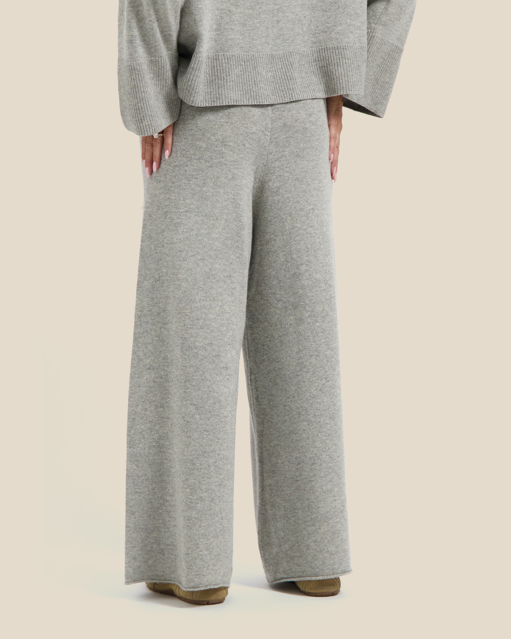 Wide Knitted Trousers - Grey